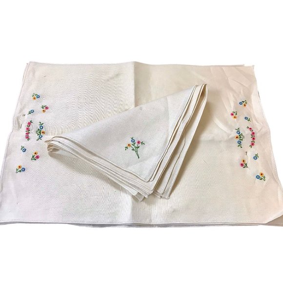 Vintage Linen Napkins and Doilies Made in Belgium with Tags 4 napkins 4 doilies - Picture 2 of 8